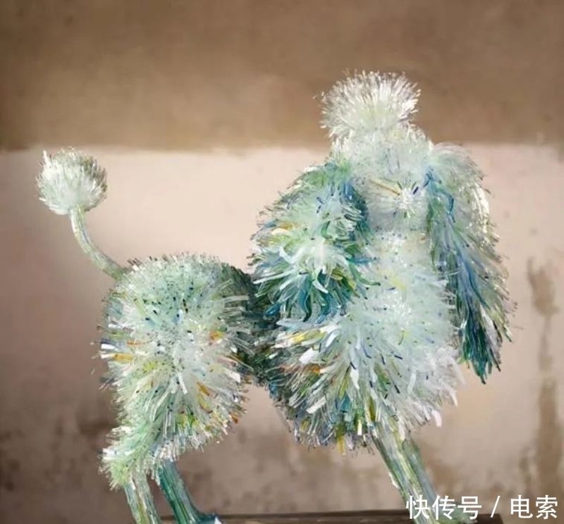 玻璃摆件批发行业：走进璀璨的艺术之门
